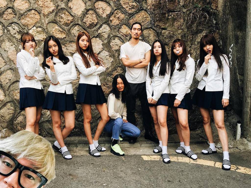 오늘자 홍대에 나타난 걸그룹 여자친구.JPG | 인스티즈