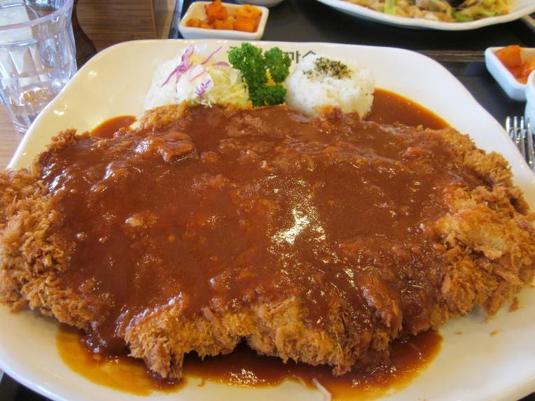 한번에 다썰어서 먹는다 vs 썰면서 먹는다 | 인스티즈