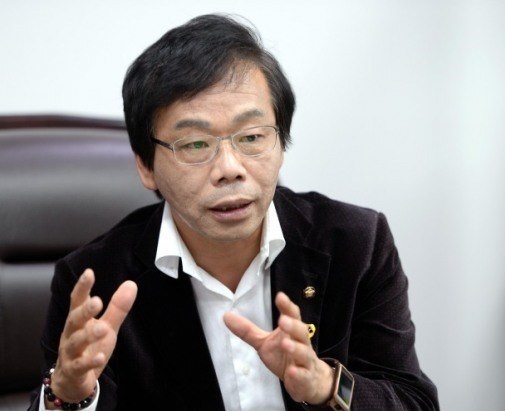 진짜 정치인들 보면 관상 그런게 있나 싶음 | 인스티즈