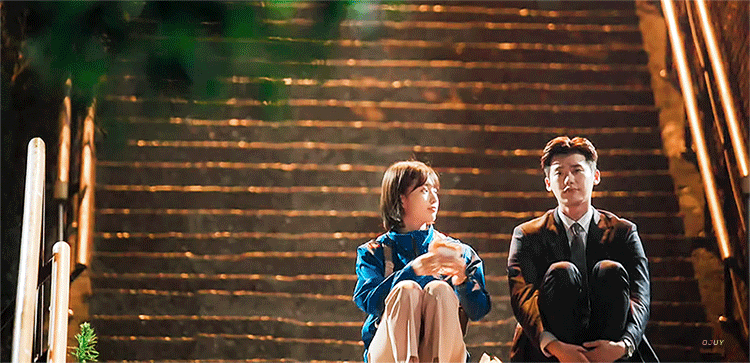 계절에 따라 각각 다른 느낌으로 설레는 드라마 분위기. gif | 인스티즈