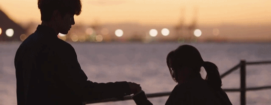 계절에 따라 각각 다른 느낌으로 설레는 드라마 분위기. gif | 인스티즈