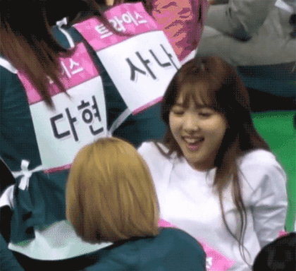 양궁 연습하는 나연이 | 인스티즈