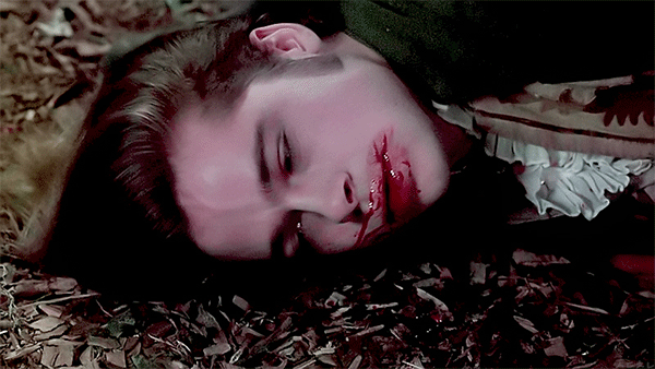 [뱀파이어와의인터뷰] 사실상 베드신.gif | 인스티즈