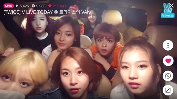 팬들도 다 챙겨보기 힘든 트와이스 브이앱 | 인스티즈