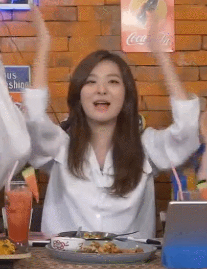 140mb+) 귀여운 슬기 눈웃음.gif | 인스티즈