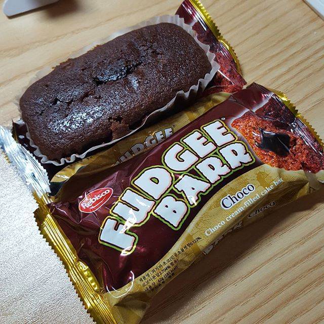 중독성 강한 필리핀 과자 퍼지바.jpg | 인스티즈