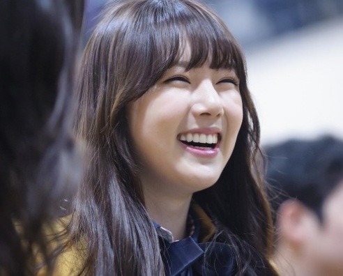 몇달전부터 꾸준히 닮았다vs안닮았다로 의견이 갈리는 여돌 두명.jpg | 인스티즈