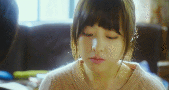 [늑대소년] 늑대소년(송중기) 조련 개쩌는 순이(박보영) | 인스티즈