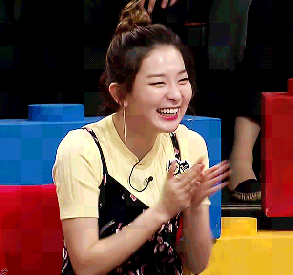 140mb+) 귀여운 슬기 눈웃음.gif | 인스티즈