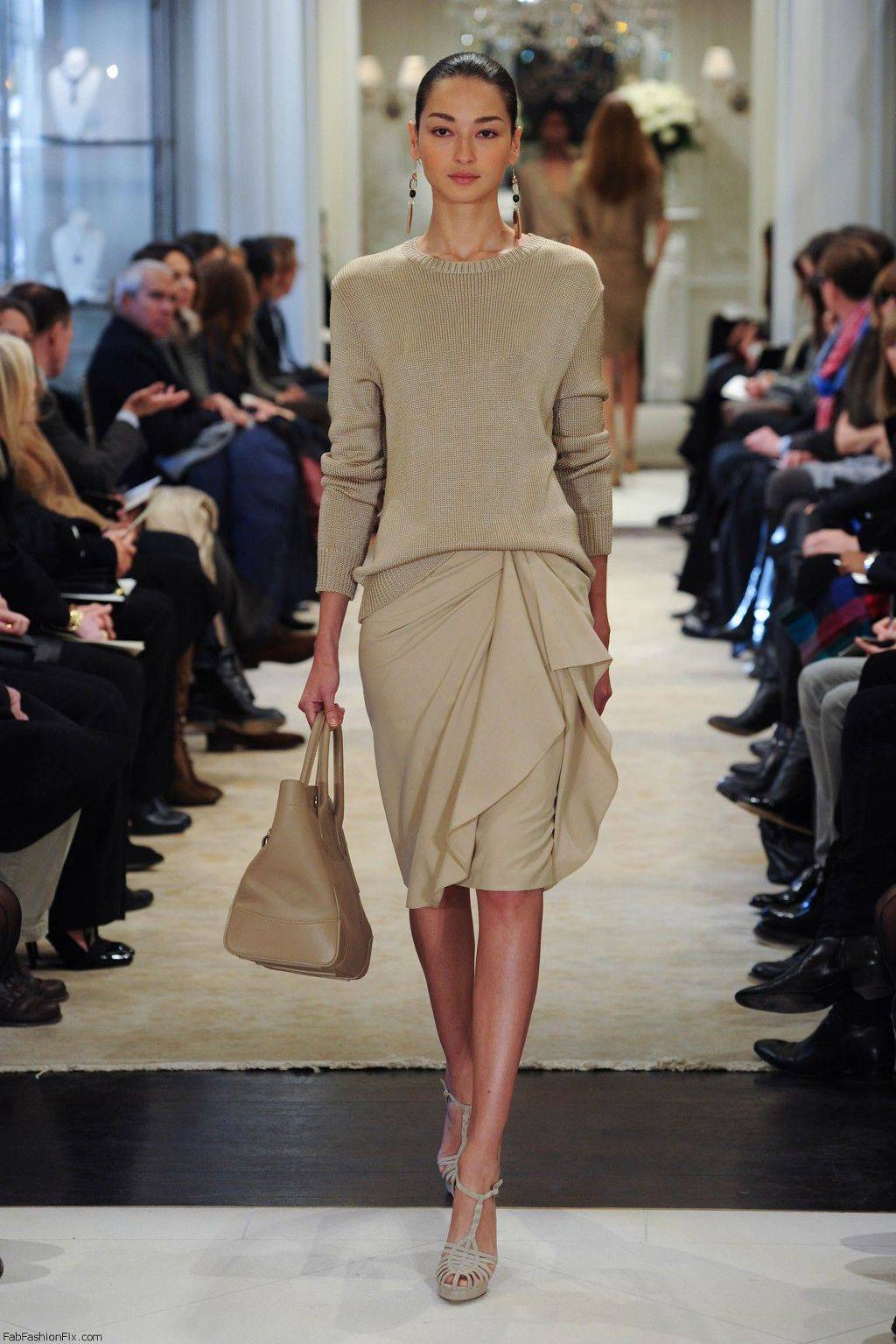 [브루나테노리오] 서늘하고 이국적인 외모를 지닌 브라질 원주민 출신 모델 | 인스티즈