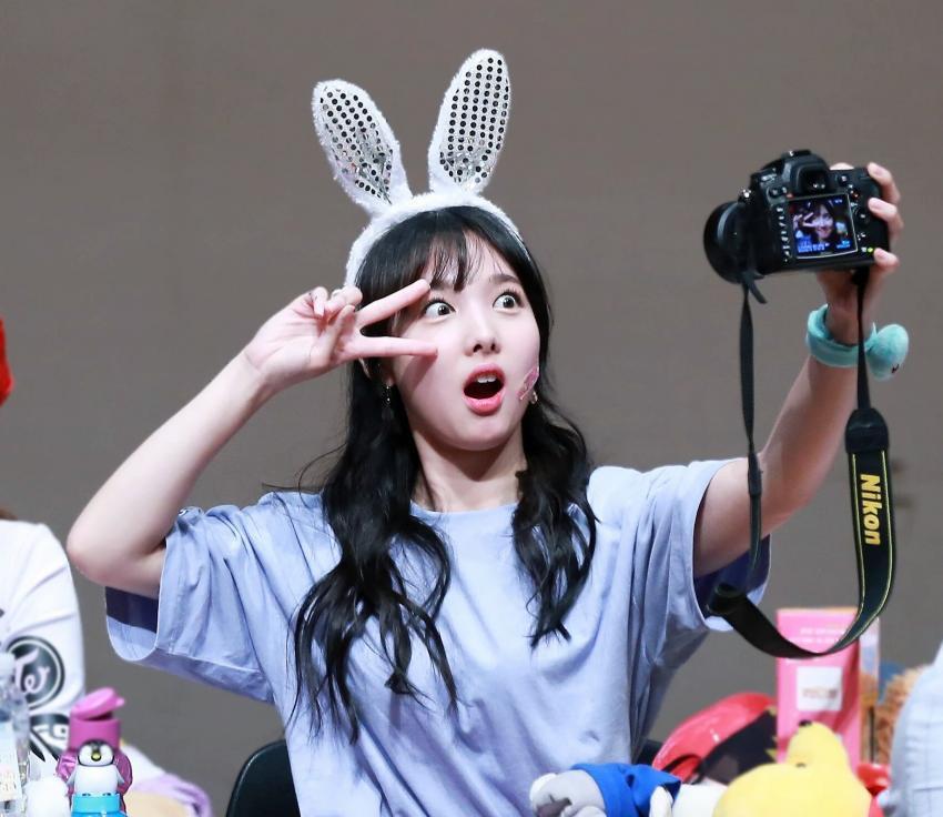 [트와이스] 서열9위 토끼언니 맏내 나연 짤들.jpg | 인스티즈