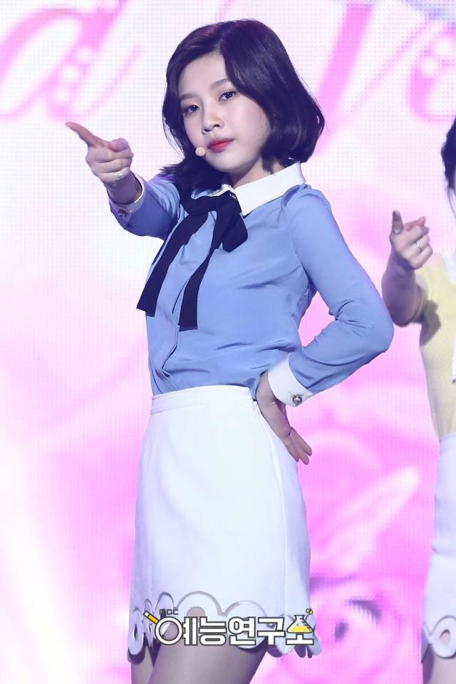 레드벨벳 조이 단발 수준.gif | 인스티즈