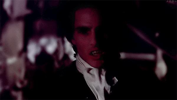 [뱀파이어와의인터뷰] 사실상 베드신.gif | 인스티즈