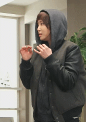 남자 오줌 싸는 법 알려주는 강예원.gif | 인스티즈