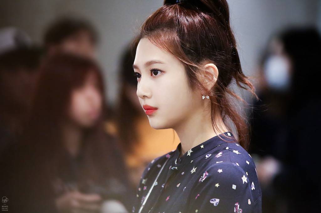 데뷔초 애기에서 여자가 되어가는 조이 .jpgif | 인스티즈