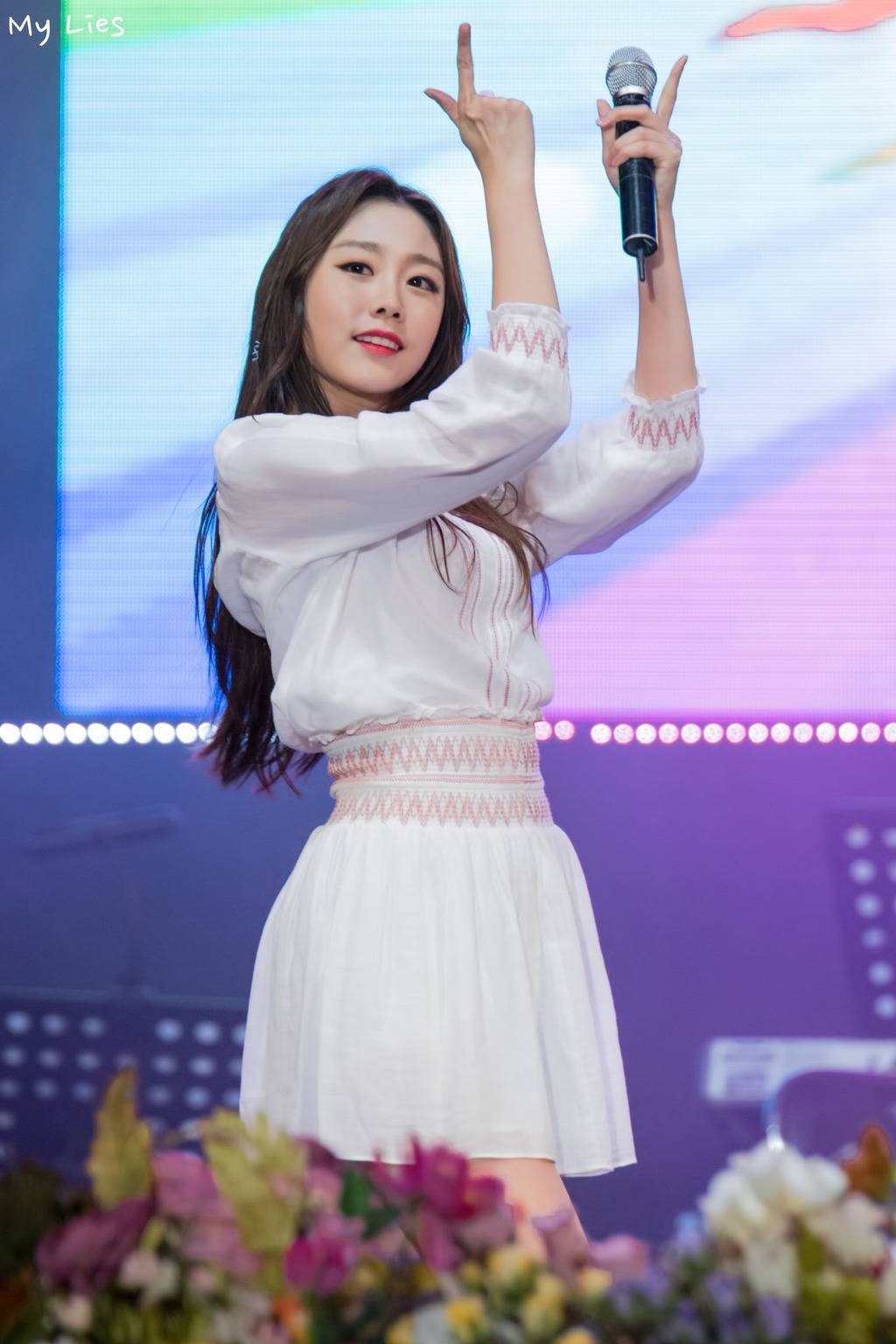 [러블리즈] 목표로 세운 1,000번째 글이 얼마 남지 않은 것 같아서 지수 | 인스티즈