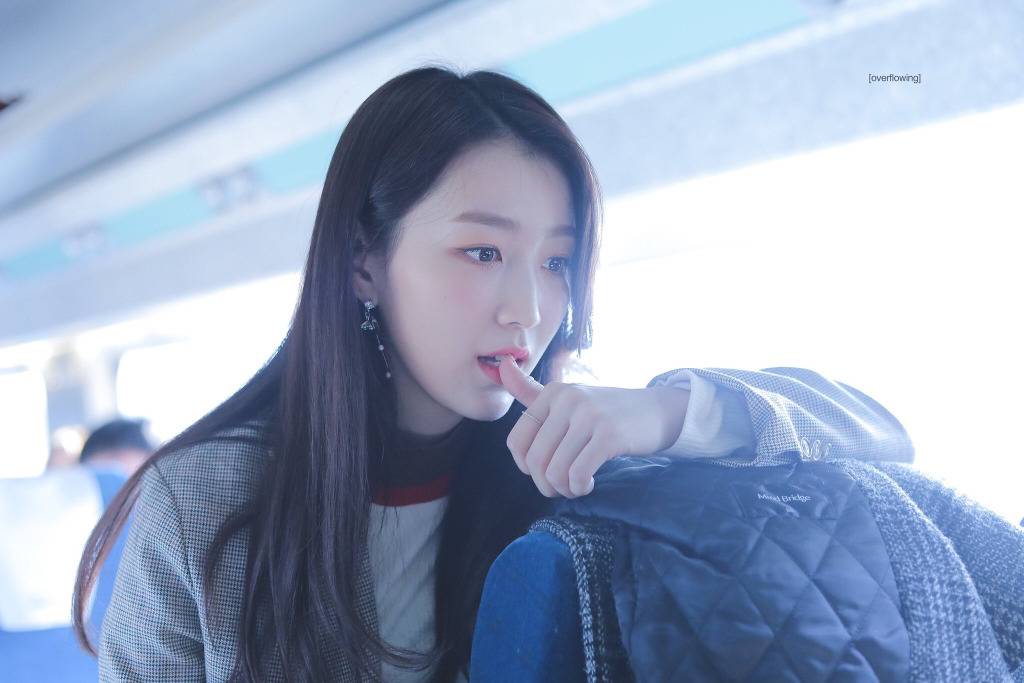 [구구단] 여사친에게서 생일 선물을 받아서 하나 | 인스티즈