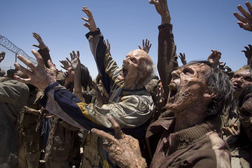 원인 모를 좀비 바이러스가 전세계에 퍼졌다. 익친이의 선택은? (좀비 사진 주의) | 인스티즈