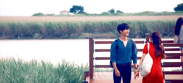 계절에 따라 각각 다른 느낌으로 설레는 드라마 분위기. gif | 인스티즈