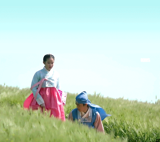 [7일의왕비] 한 폭의 수채화같던 청량하고 풋풋한 어린 채경과 진성대군 .jpgif (데이터주의) | 인스티즈