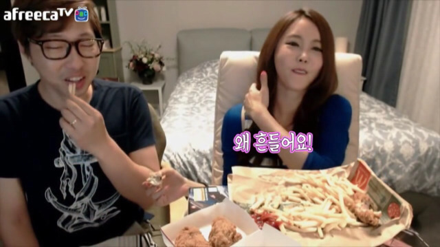 내가 시선강간을 당한 이유가 가슴을 흔들어서, 옷을 그렇게 입어서 라고 말하는 남편 (bj 대도서관,윰댕) | 인스티즈