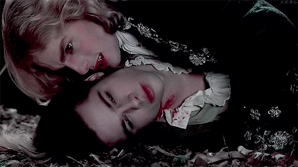 [뱀파이어와의인터뷰] 사실상 베드신.gif | 인스티즈