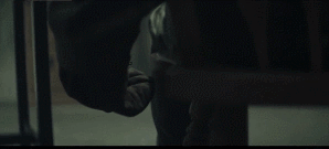 방탈출 게임을 하다가 남친이 죽어버렸어요...gif | 인스티즈