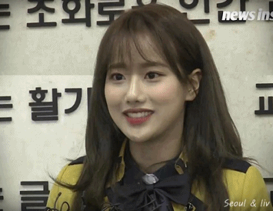 에이프릴 나은 서공예 졸업식 gif | 인스티즈