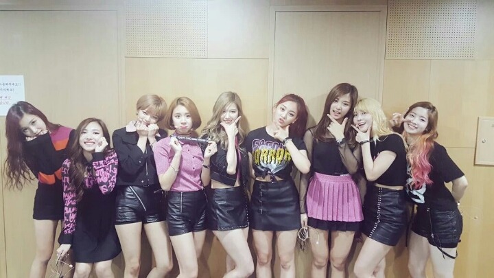 트와이스 완전체 단체사진 모음 | 인스티즈