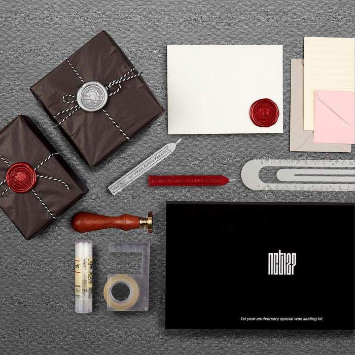 SM 가수들 데뷔 n주년 기념 굿즈 왁스실링 | 인스티즈