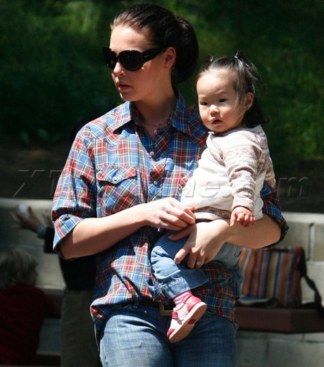 캐서린헤이글이 입양한 한국아이 | 인스티즈