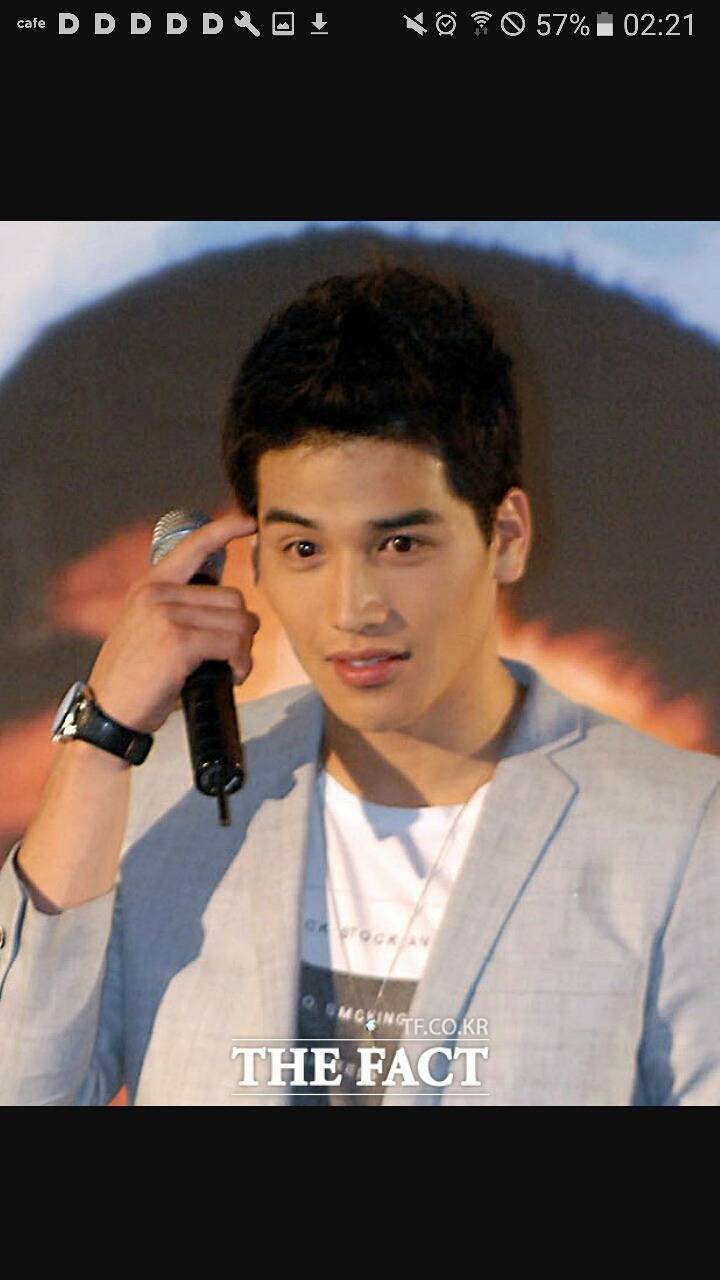 데뷔후 제 2의 원빈이라는 평가를 받았던 배우 | 인스티즈