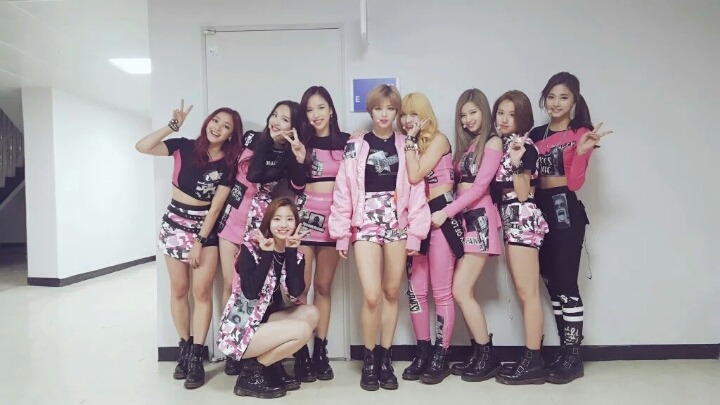 트와이스 완전체 단체사진 모음 | 인스티즈