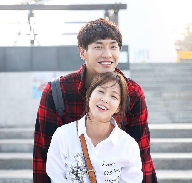 남녀 연예인 덩치+어깨차이 실감 짤.jpg | 인스티즈