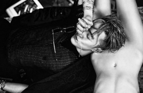 여러분들에겐 한장의 콘서트 티켓이 있다 어디로 갈것인가요?? | 인스티즈