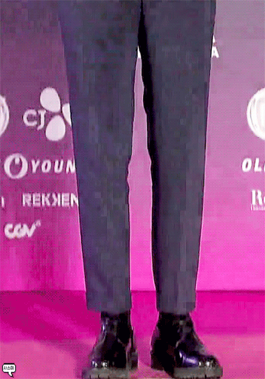 어제자 박보검 수트빨 | 인스티즈