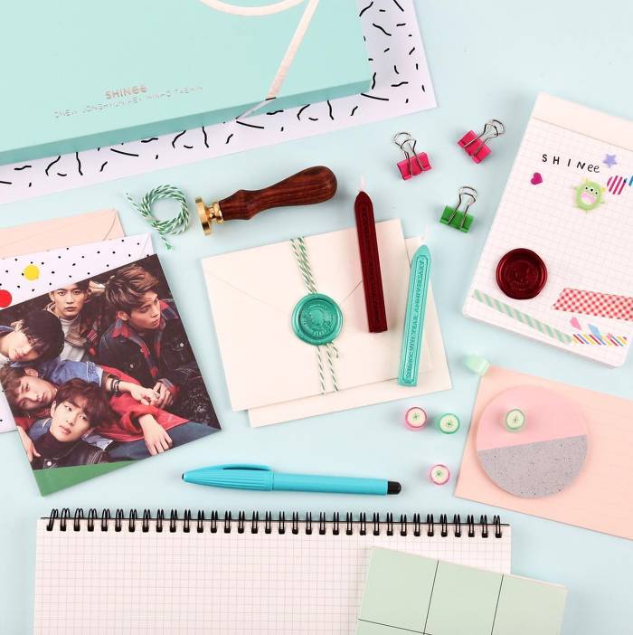 SM 가수들 데뷔 n주년 기념 굿즈 왁스실링 | 인스티즈