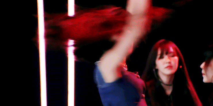 총 쏘는 슬기.gif | 인스티즈