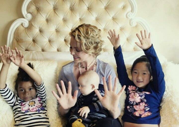 캐서린헤이글이 입양한 한국아이 | 인스티즈