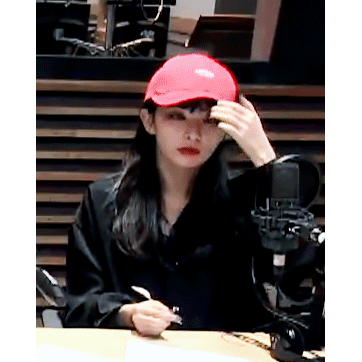 모자 쓴 귀여운 슬기.gif | 인스티즈