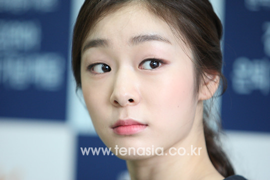 사실적인 연예인 피부 근접사진 | 인스티즈