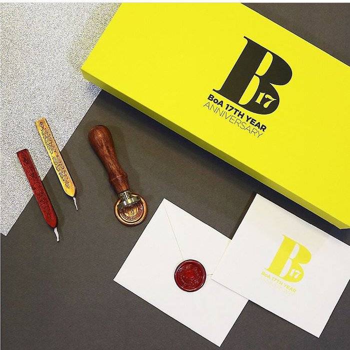 SM 가수들 데뷔 n주년 기념 굿즈 왁스실링 | 인스티즈