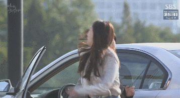 다솜 기 죽이는 이유리.gif | 인스티즈