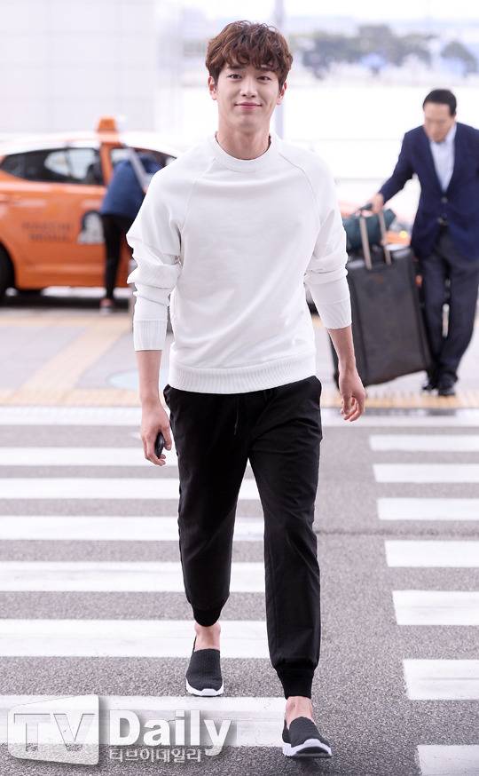 오늘자 서강준 공항패션.jpg | 인스티즈