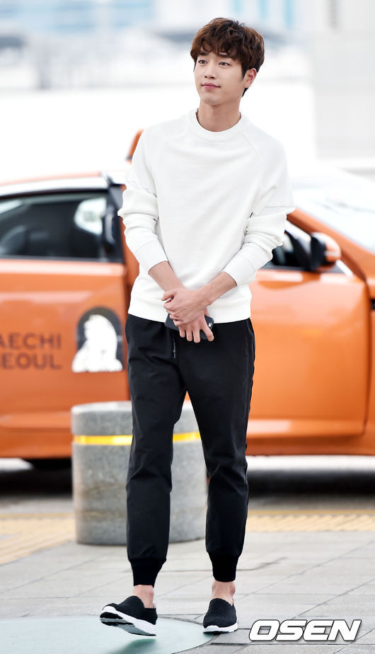 오늘자 서강준 공항패션.jpg | 인스티즈