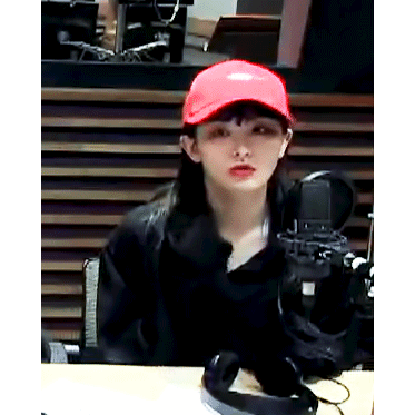 모자 쓴 귀여운 슬기.gif | 인스티즈