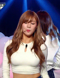 하영이의 몸매는 진짜다.gif | 인스티즈