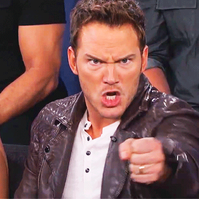 촬영할 때 입을 가만 냅두지 못하는 크리스 프랫.gif | 인스티즈