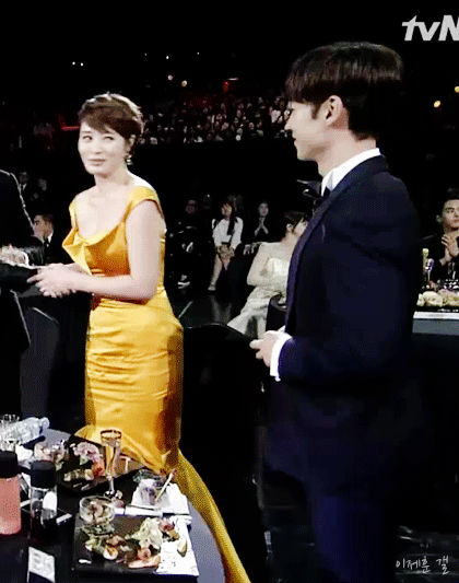 연상녀와 있을때 이중적인 야릇함이 느껴지는 남자배우들의 공통점 (갭모에) | 인스티즈