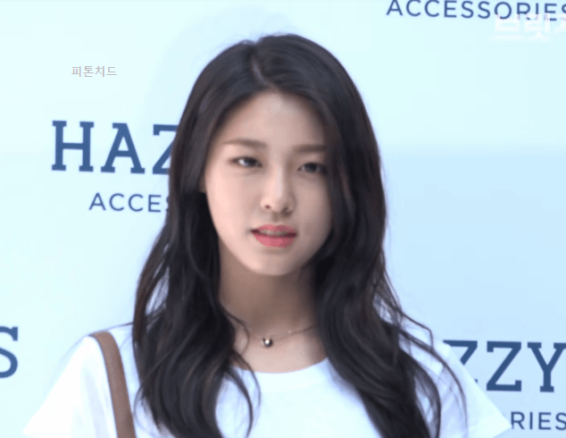 이상형 여자친구와 첫만남..배아파서 화장실에왔다.. 선택은??..gif | 인스티즈